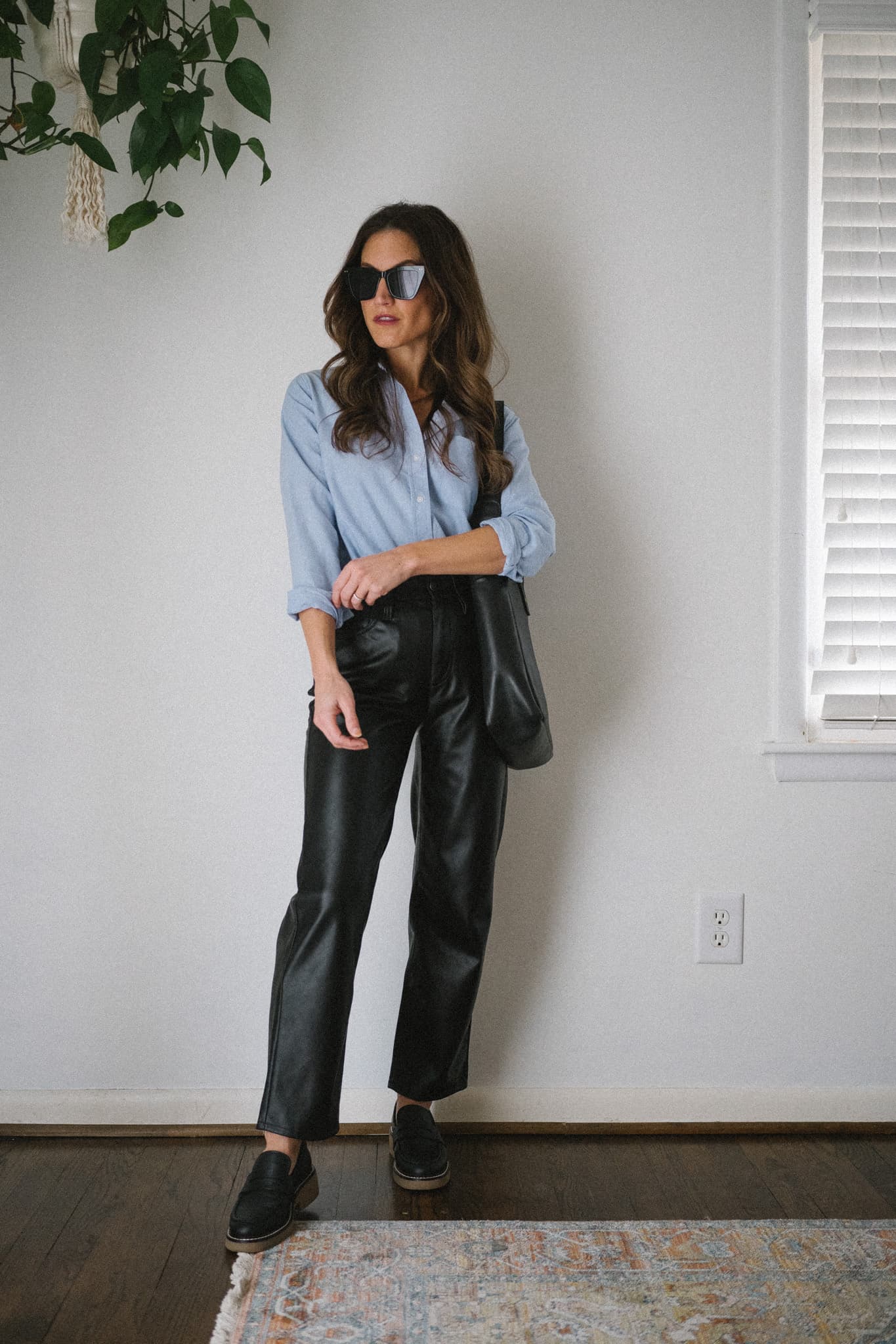 Daily Look 12.2.22