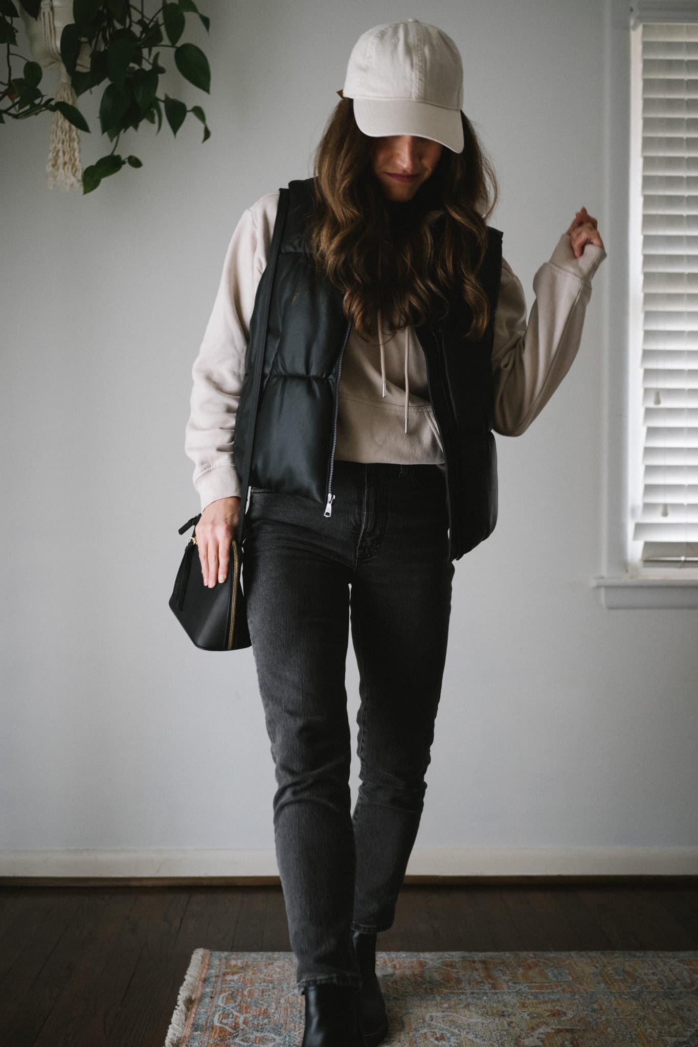 Daily Look 12.3.22