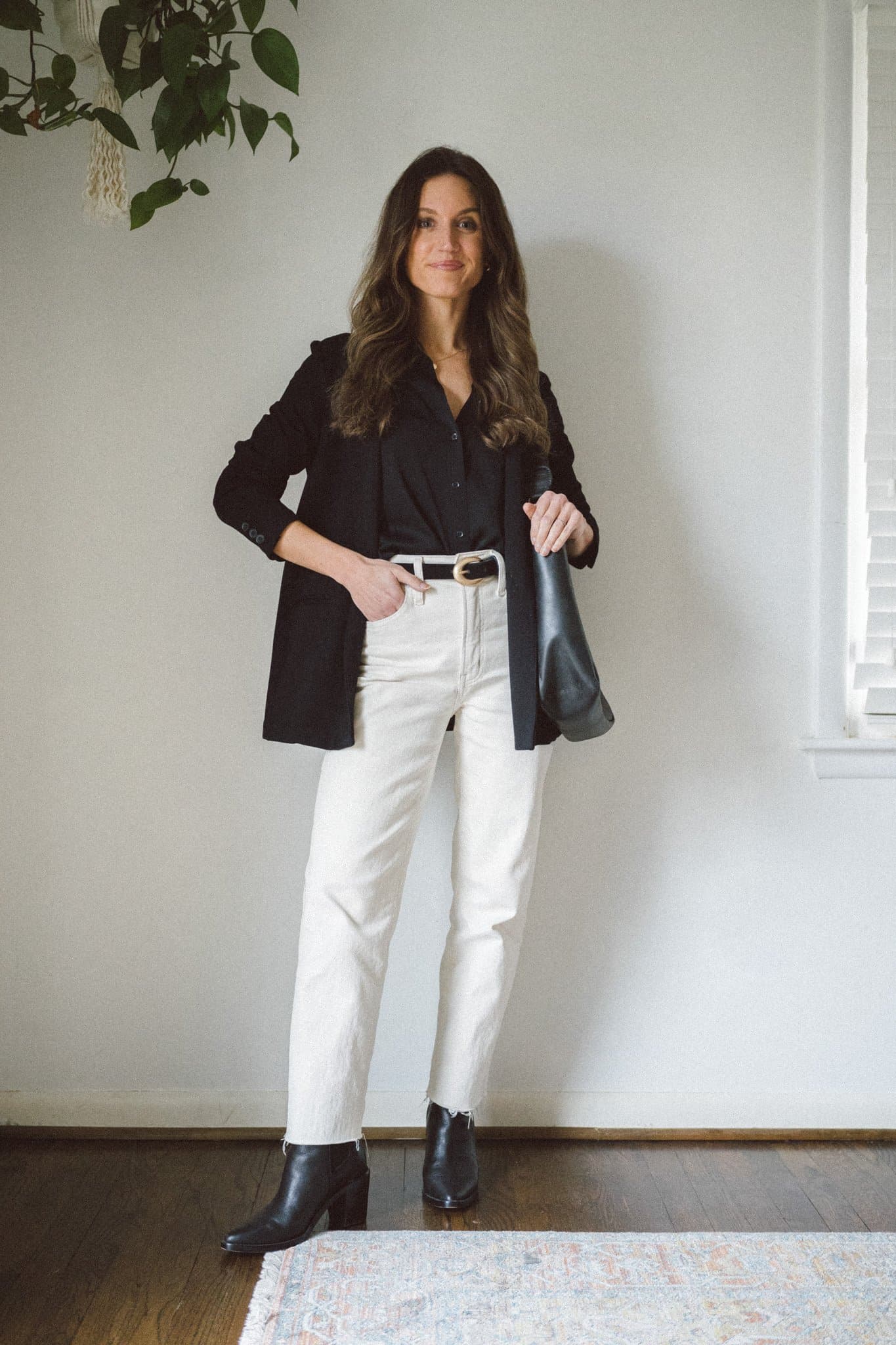 Daily Look 12.8.22