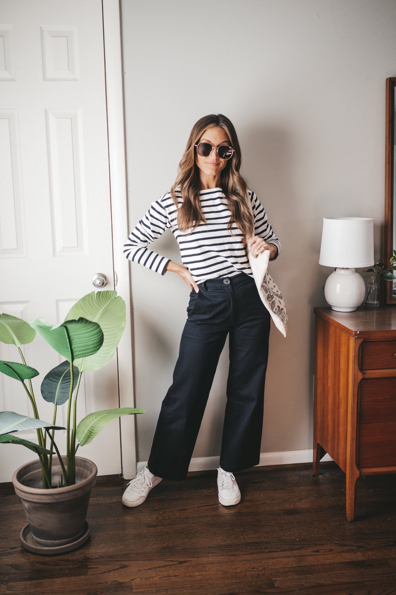 9 Ways to Wear Black Pants for Summer into Fall Outfit Ideas