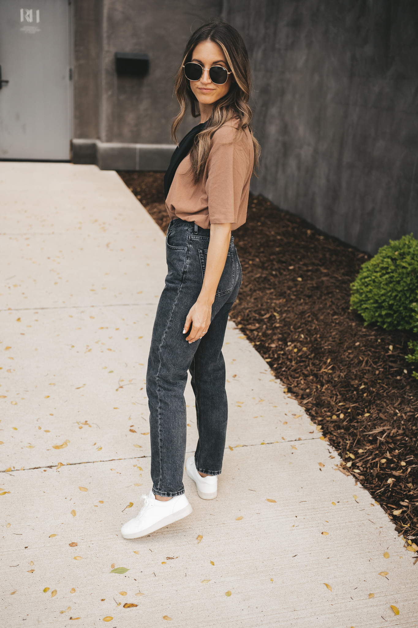 My Favorite Basic Tops From Everlane - Stitch & Salt